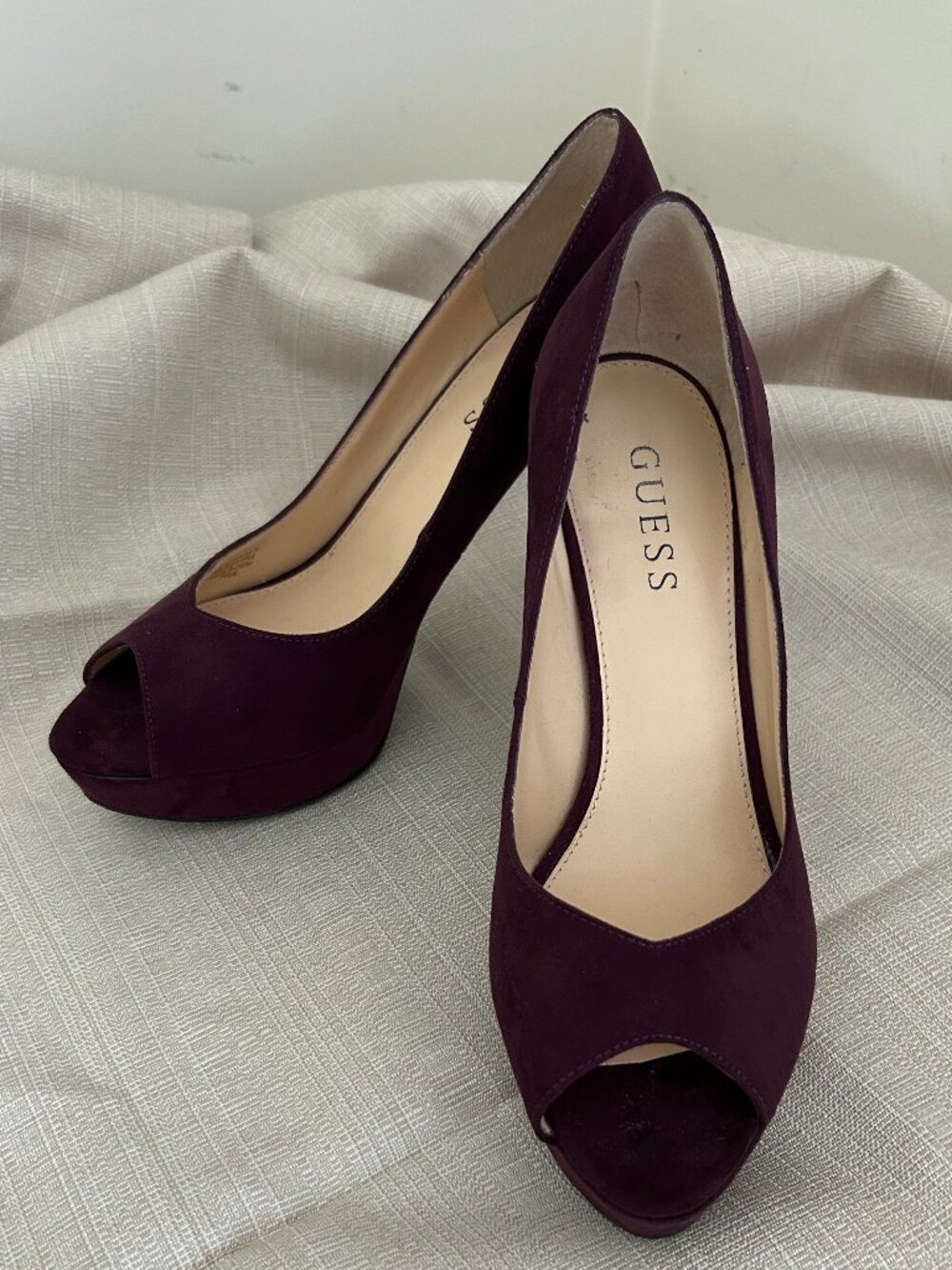Guess  Plum Wine Suede Peep Toe Shoes  size 7.5